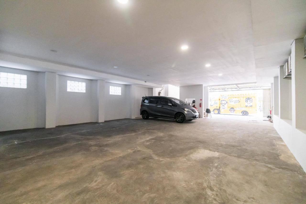 Urbanview Hotel Casa Kota Mangga Besar Jakarta Luaran gambar